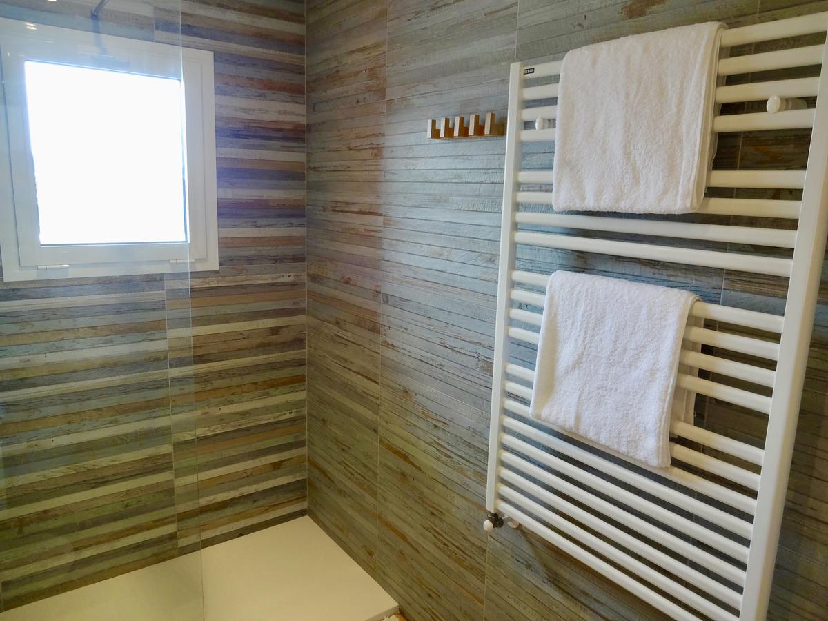 Cinema Duplex Apartment กัลเป ภายนอก รูปภาพ